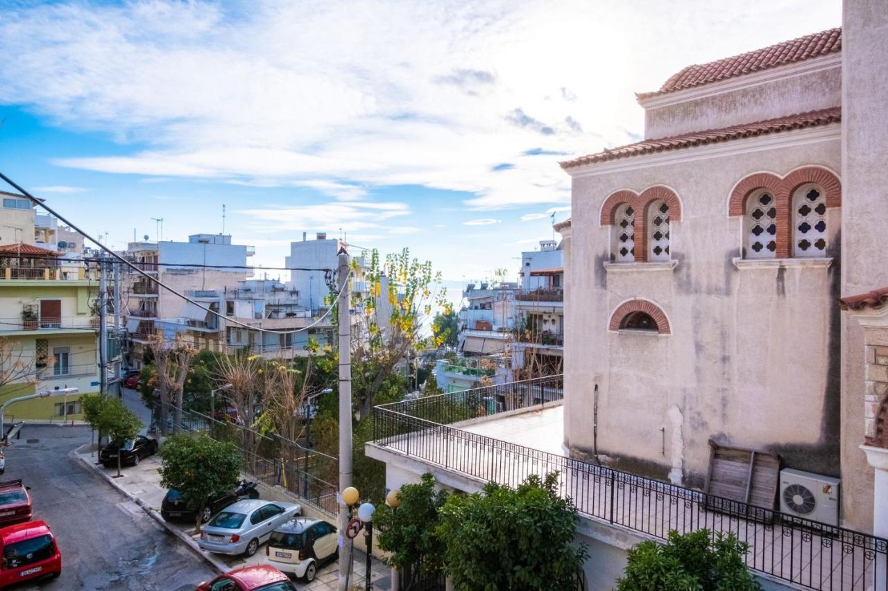 Joyfull Apartment In Piraeus Bagian luar foto